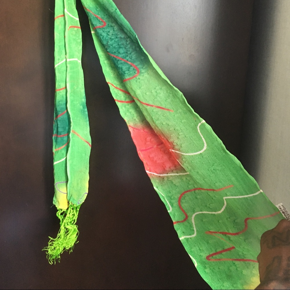 Mini spring scarf